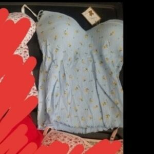 ⚠️DONATING 2/1⚠️Vintage Floral Padded Bra Tank Top